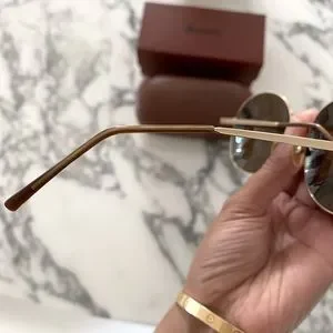 Illesteva Alina Gold Round Sunglasses Illesteva | Accessories | Illesteva Alina Gold Round  main image 2